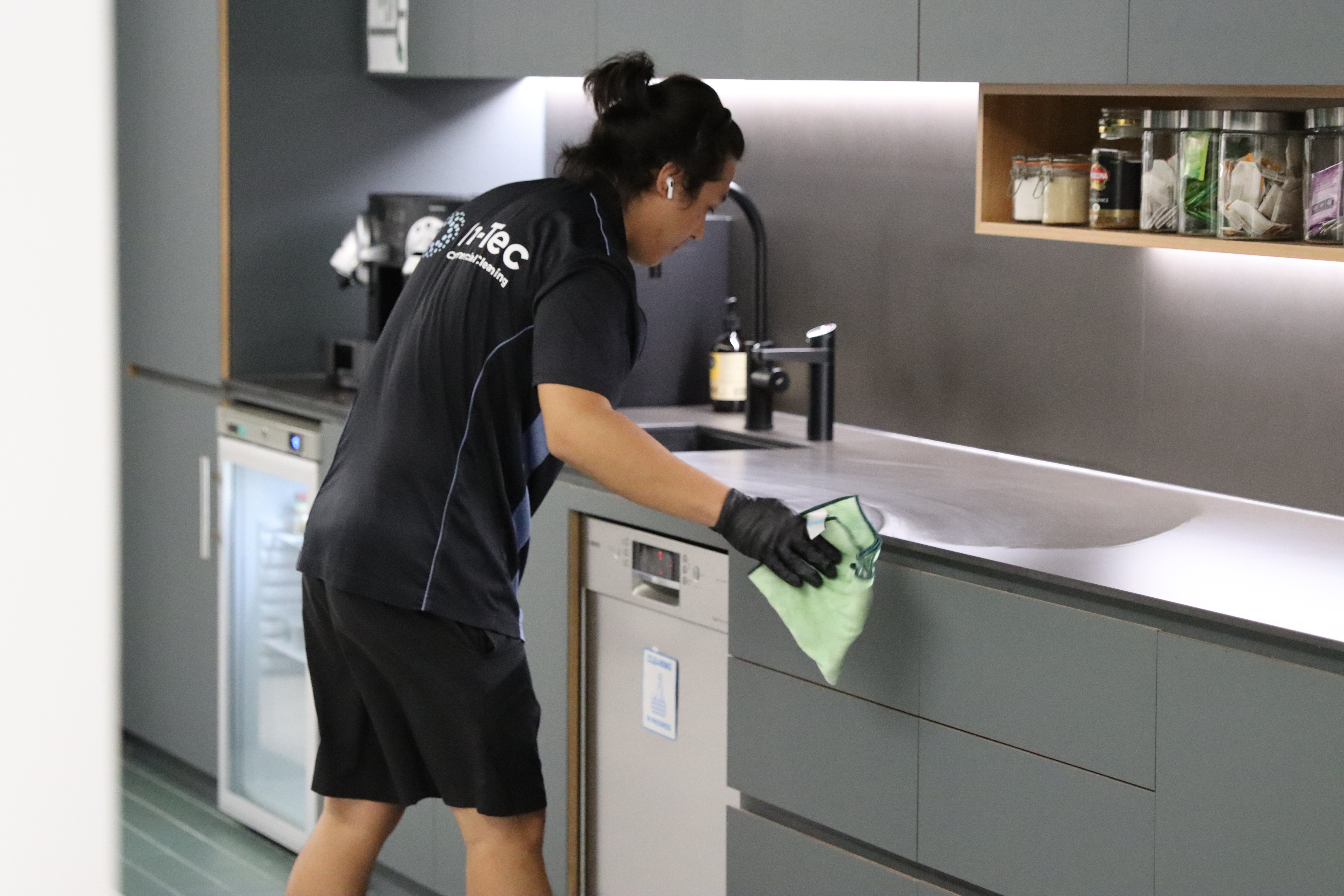 cleaner microfibre cloth